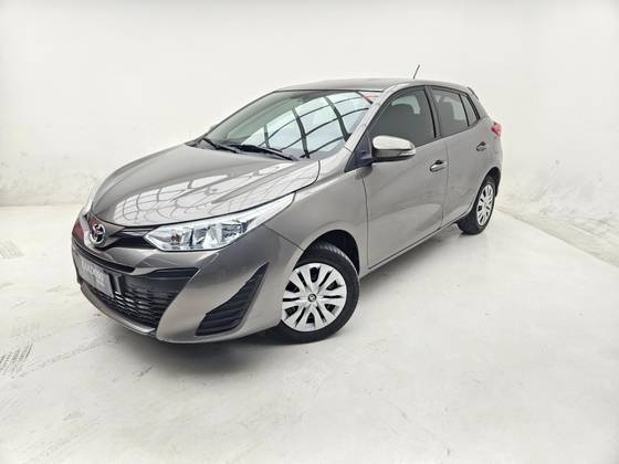 TOYOTA YARIS 1.3 16V FLEX XL LIVE MULTIDRIVE TOYOTA YARIS 1.3 16V FLEX XL LIVE MULTIDRIVE
